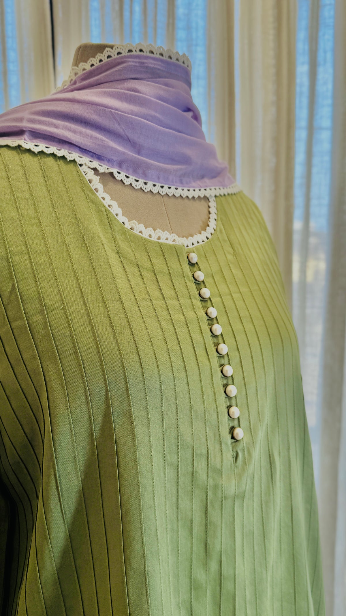 Women Green Kurta Set with Dupatta
