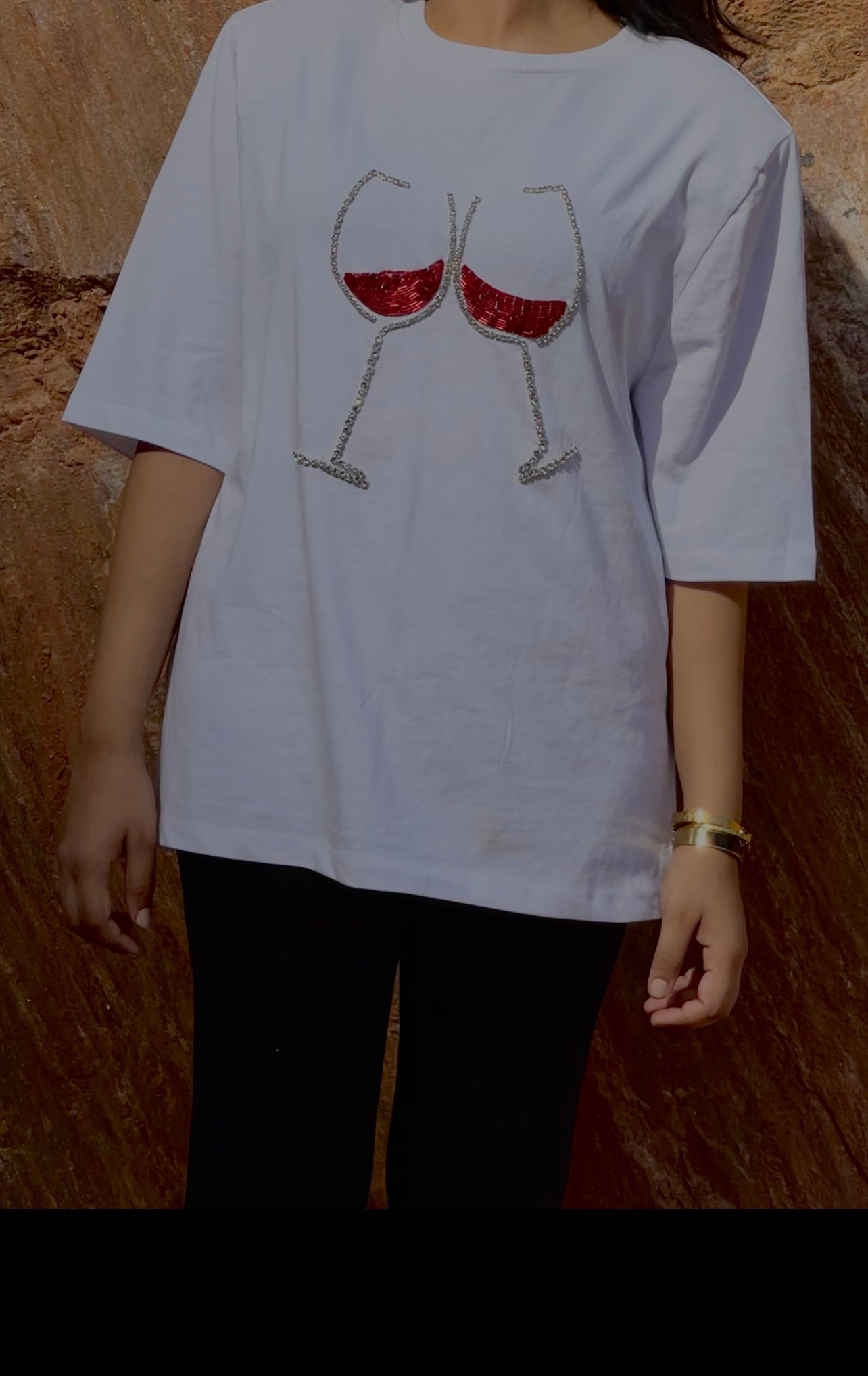 π· Women White Solid Tshirt with Embellishment - Ziona MuL