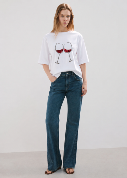 🍷 Women White Solid Tshirt with Embellishment