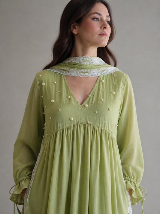 Women Green pearl embellished kurta set with dupatta