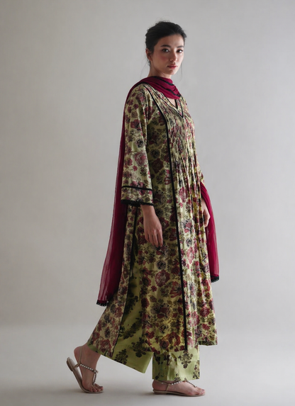 Women Green Printed Kurta Set with Dupatta