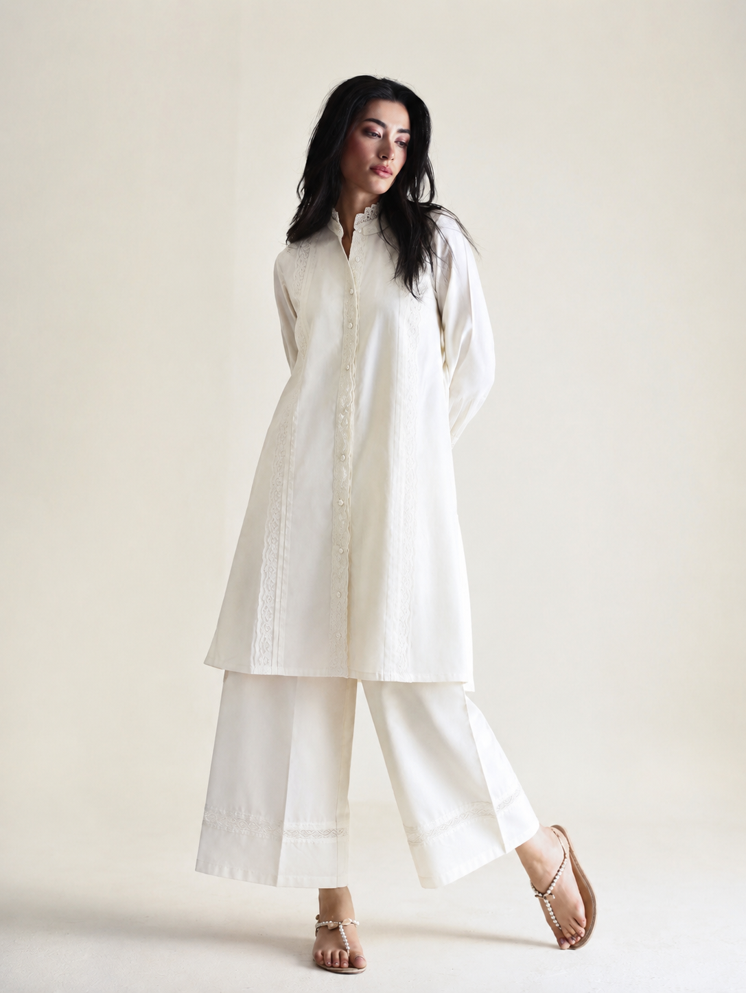 Women Offwhite Lace Co-ord Set