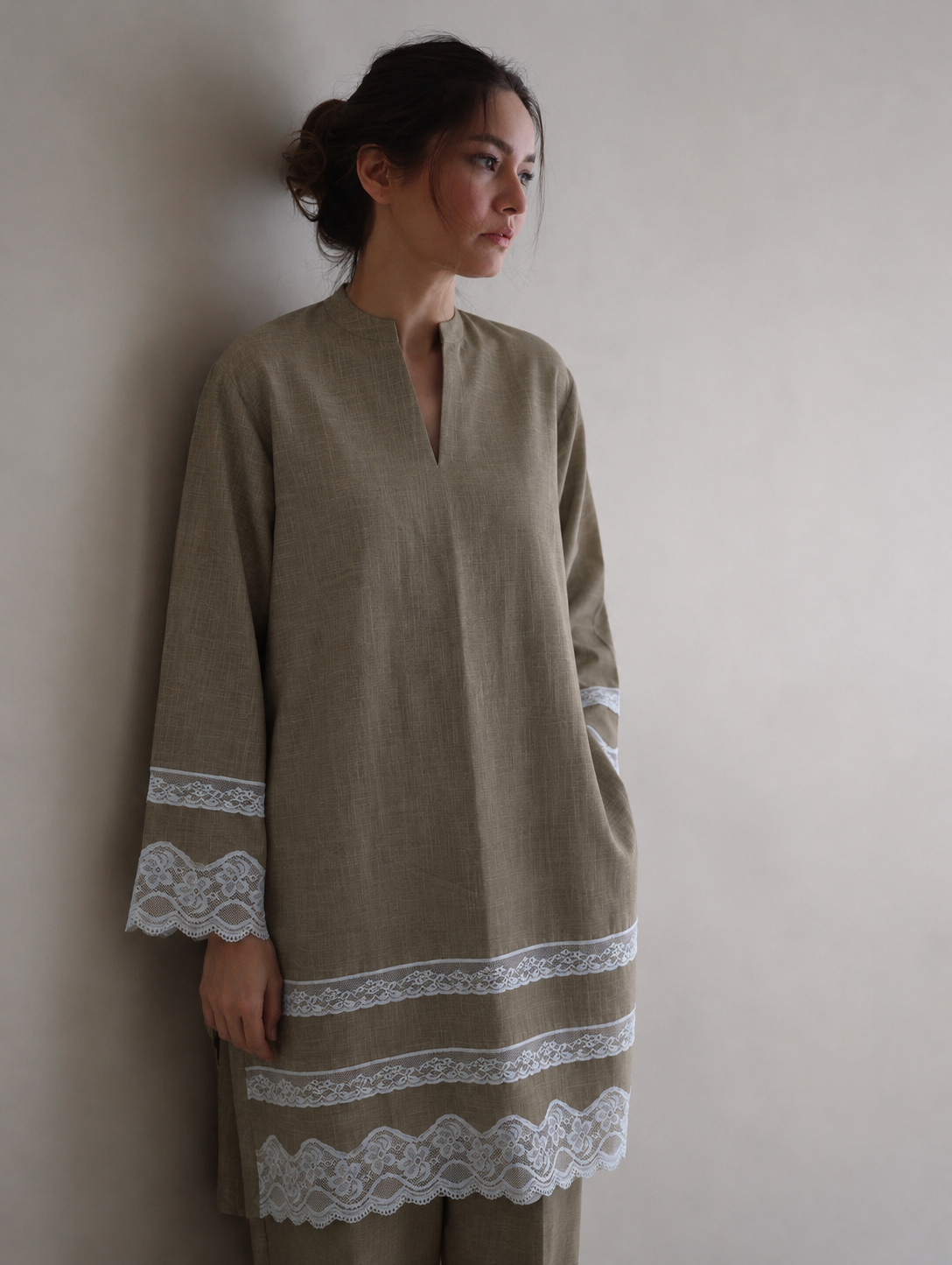 Women Taupe Lace Detailed Kurta Set