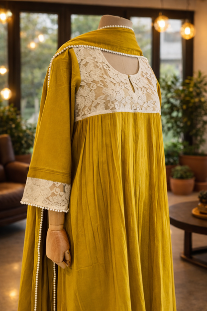 Women Mustard Yellow Embellished kurta Set with Dupatta