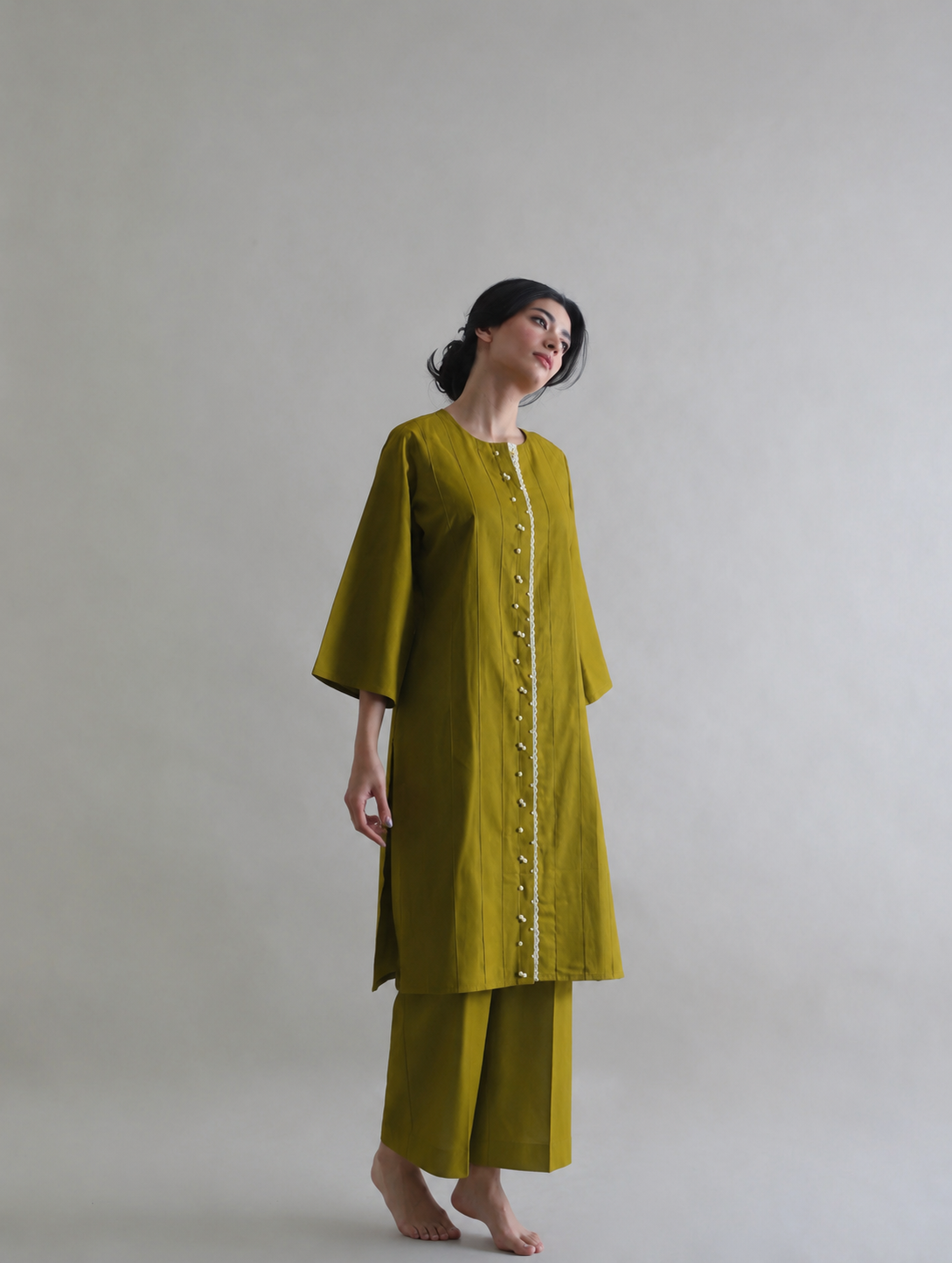 Women Olive Pearl Embellished Kurta Set