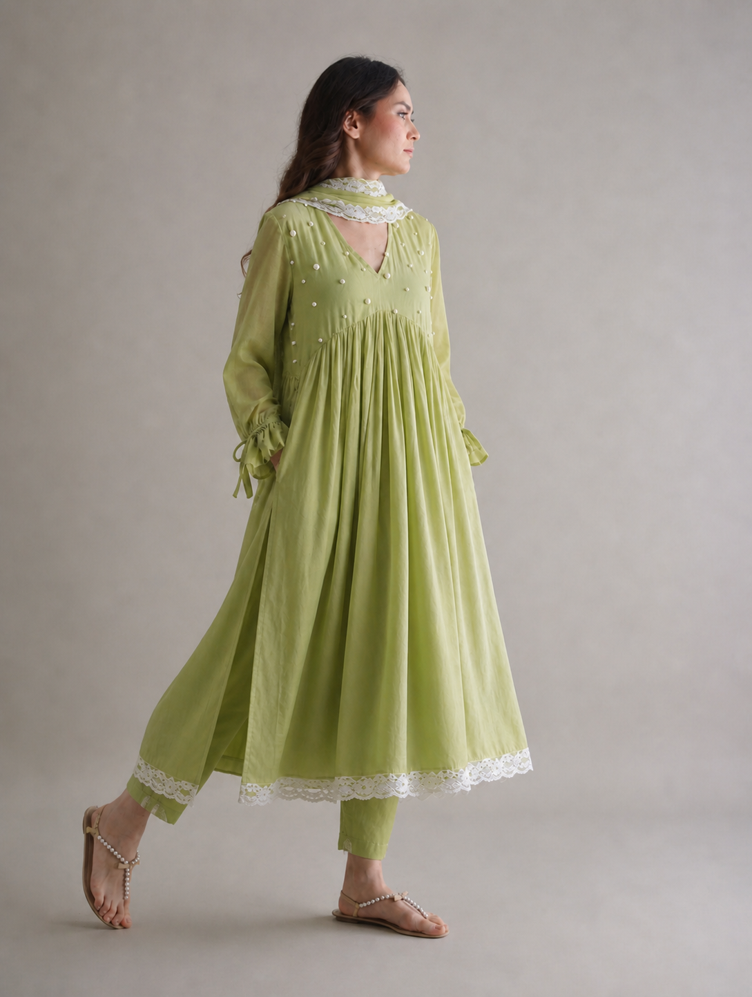 Women Green pearl embellished kurta set with dupatta