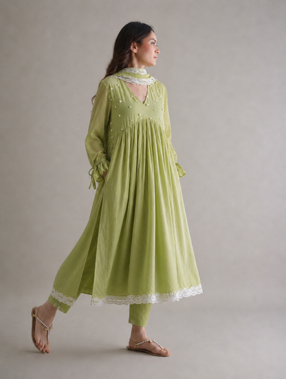Women Green pearl embellished kurta set with dupatta
