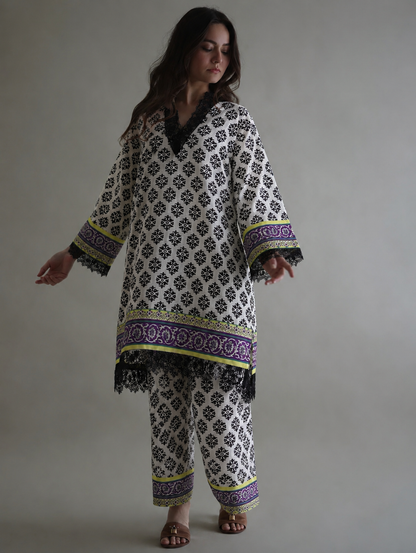 Women Balck and white Printed Salwar Suit