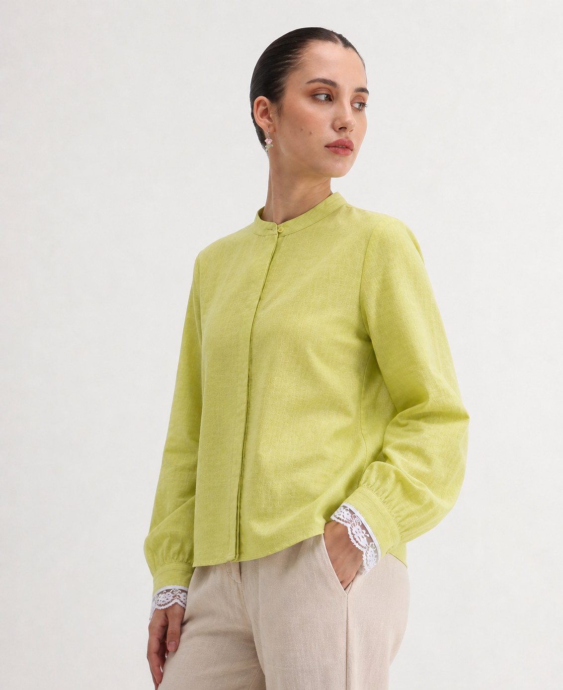 Women Green Regular fit solid mandarin collar cotton shirt