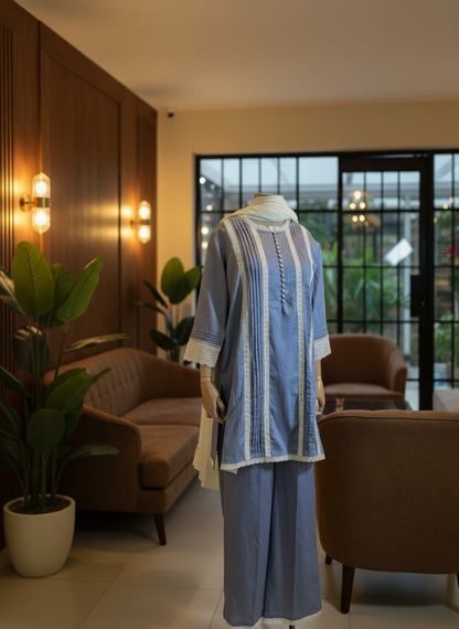 Women Grey lace kurta with dupatta