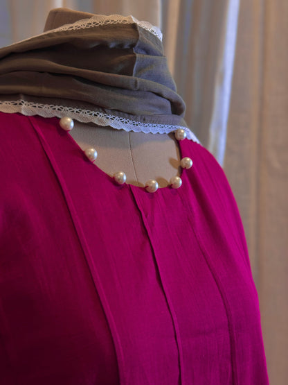 Women Magenta Kurta Set with Dupatta