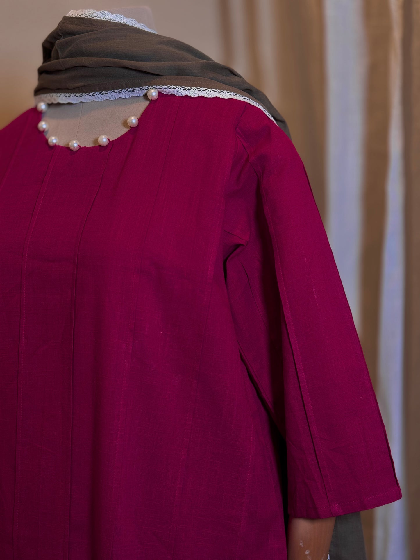 Women Magenta Kurta Set with Dupatta