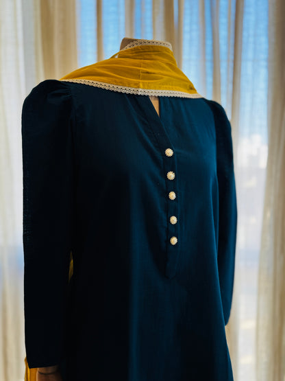 Women Embellished Teal Blue Kurta Set with Dupatta