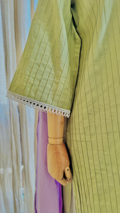 Women Green Kurta Set with Dupatta