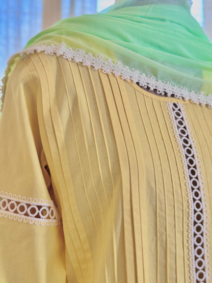 Women Yellow Cotton Kurta Set with Dupatta