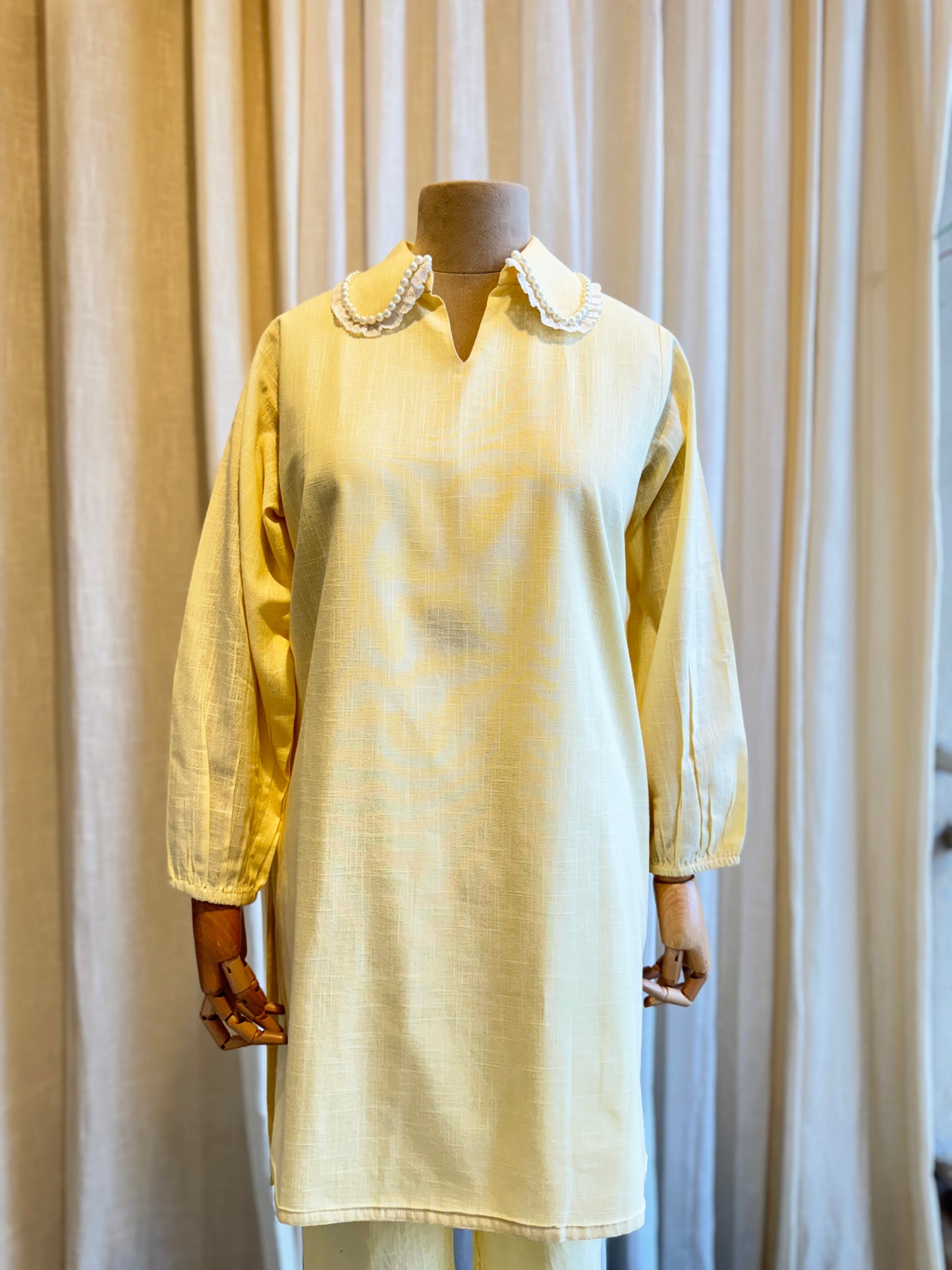 Women Yellow Lace Embroidered Kurta Set