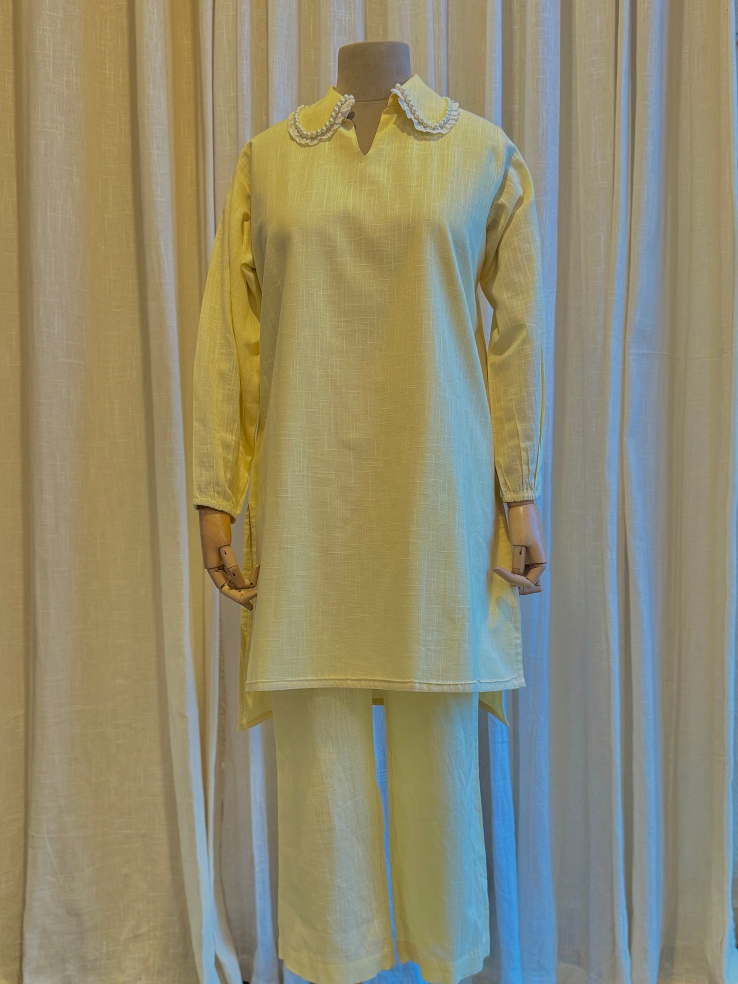 Women Yellow Lace Embroidered Kurta Set