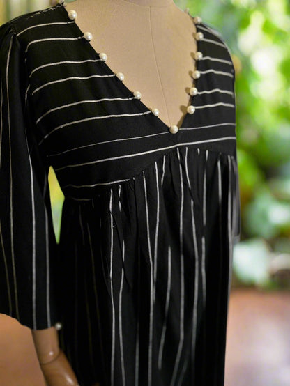 Women Black and White Striped Pleated Dress