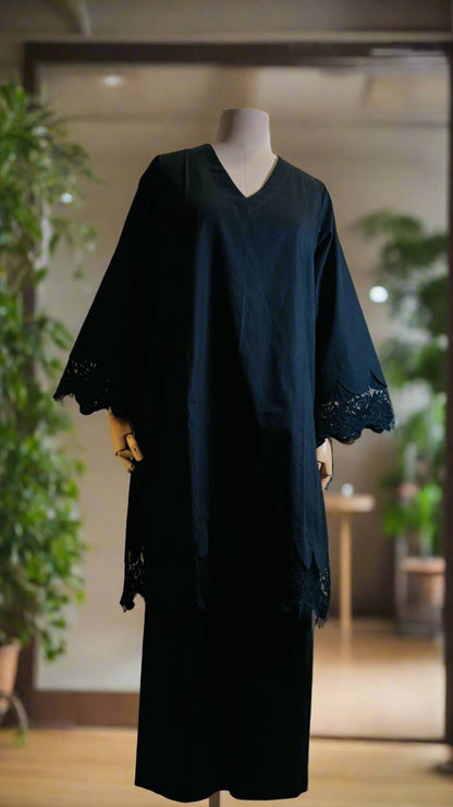 Women Black Kurta Set