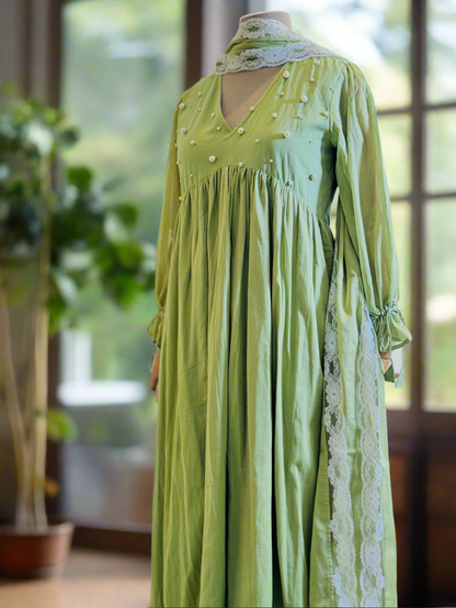 Women Green pearl embellished kurta set with dupatta
