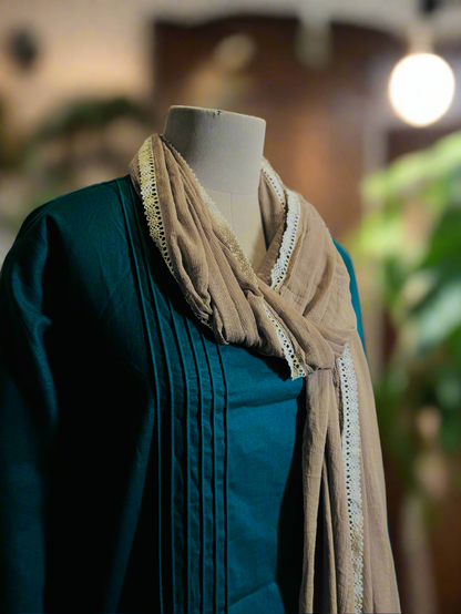 Women Green Kurta set with Dupatta
