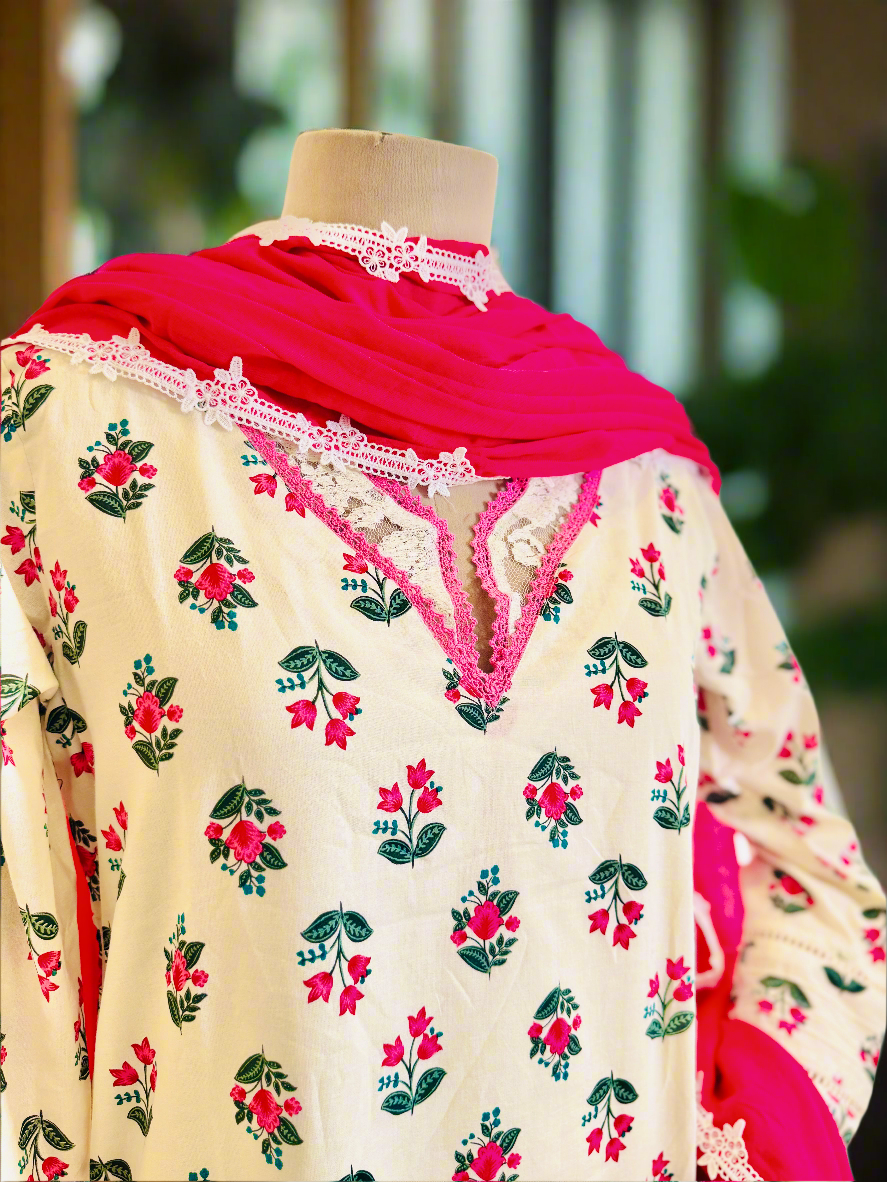 Women White printed kurta set